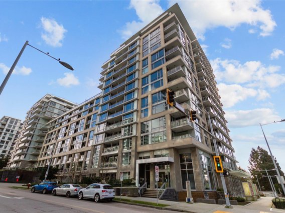 South Estate in Richmond (Concord Gardens) residential building exterior